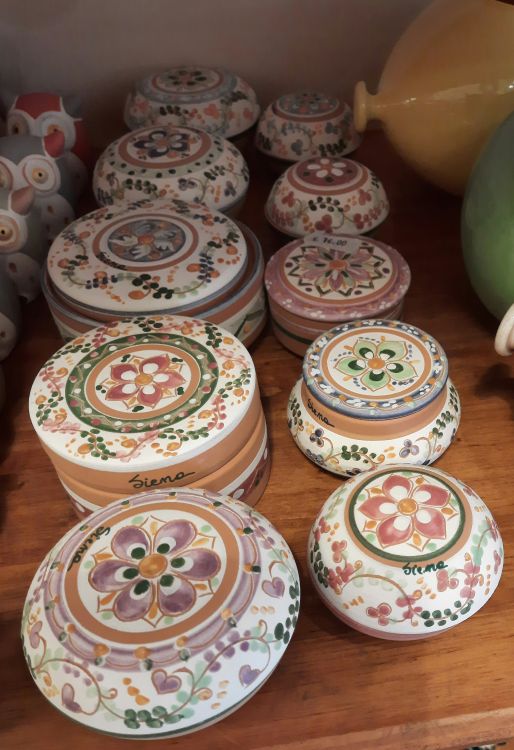 oggettistica in ceramica